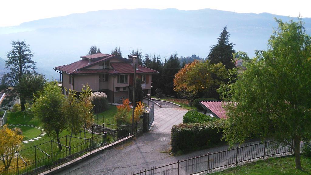 B&B I Baloss Berbenno Rum bild